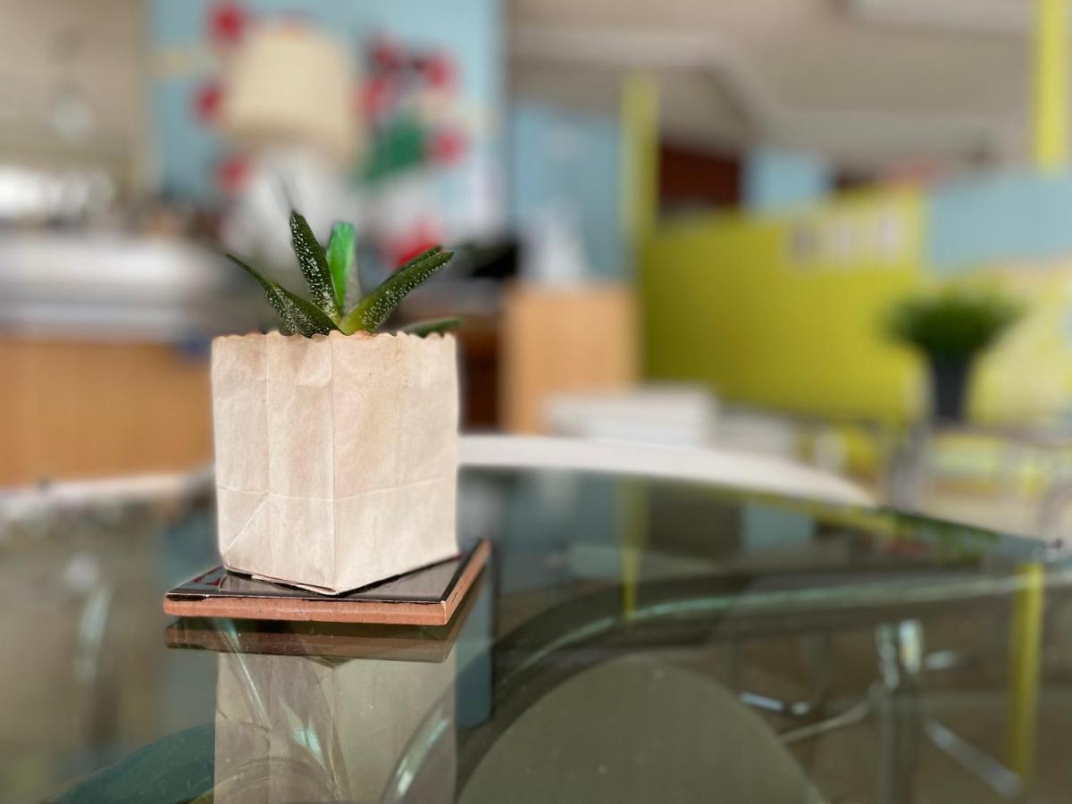 Hotel Aloha Чезенатико Екстериор снимка