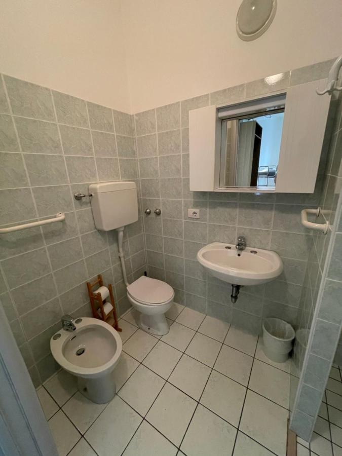 Hotel Aloha Чезенатико Екстериор снимка